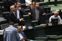 170448840-دکتر-3-1-768x512